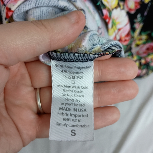 2/$30 Lularoe Butterly Floral Short Sleeve Dress-(#635) - Picture 5 of 6